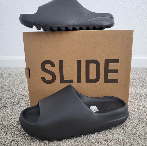 Yeezy slides Men's - Picture 1 of 10